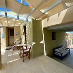 Сasa de vacaciones Charming House With Sea View In Chrousa, Fenced Garden Chrousa