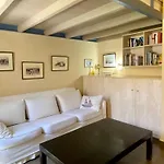 Charming House With Sea View In Chrousa, Fenced Garden Сasa de vacaciones Chrousa