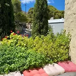 Сasa de vacaciones Charming House With Sea View In Chrousa, Fenced Garden *