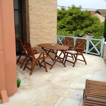 Holiday home Charming House With Sea View In Chrousa, Fenced Garden *