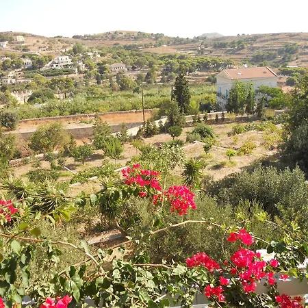 Σπίτι διακοπών Charming House With Sea View In Chrousa, Fenced Garden Χρούσσα