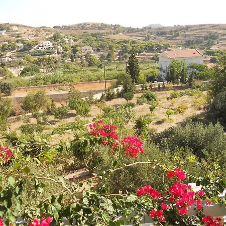 Holiday home Charming House With Sea View In Chrousa, Fenced Garden *