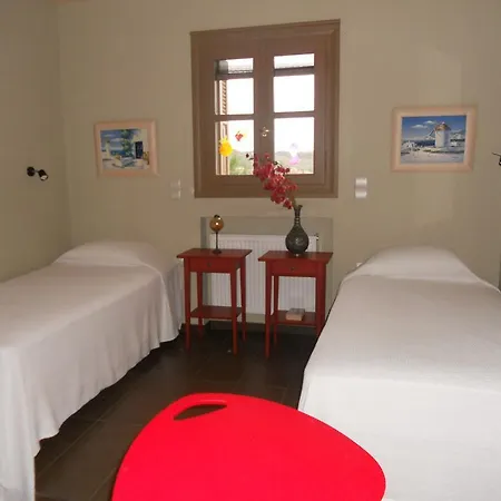 Holiday home Charming House With Sea View In Chrousa, Fenced Garden *
